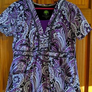 Women's medium scrub top